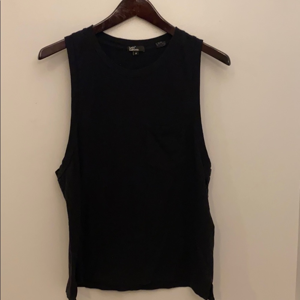 Levi’s women’s muscle tee